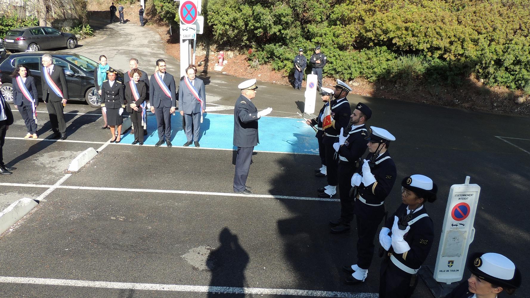 2022 11 01 TOULON HOMMAGE AUX MORTS POUR LA FRANCE CIVILS ET MILITAIRES (135).jpg